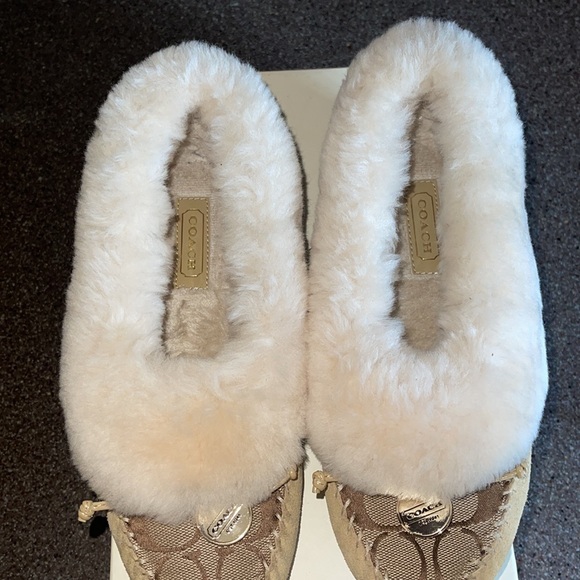 Coach Arleen Slippers - Picture 5 of 5